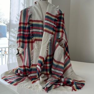 Grace & Lace plaid cape one size